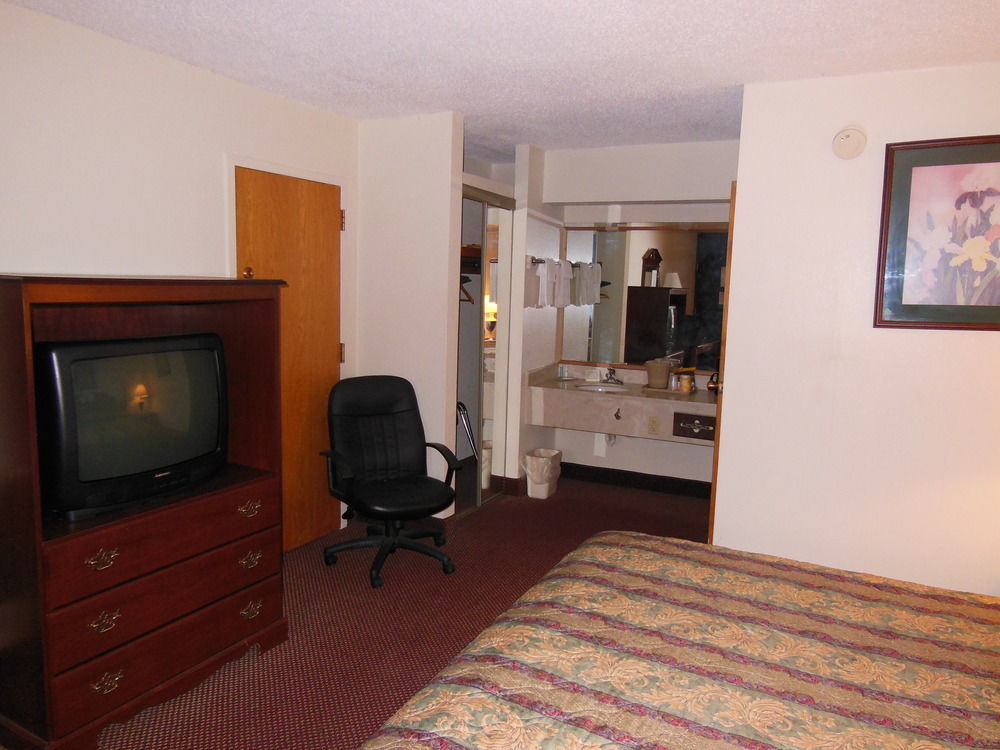 Quality Inn South Boston - Danville East Exterior foto
