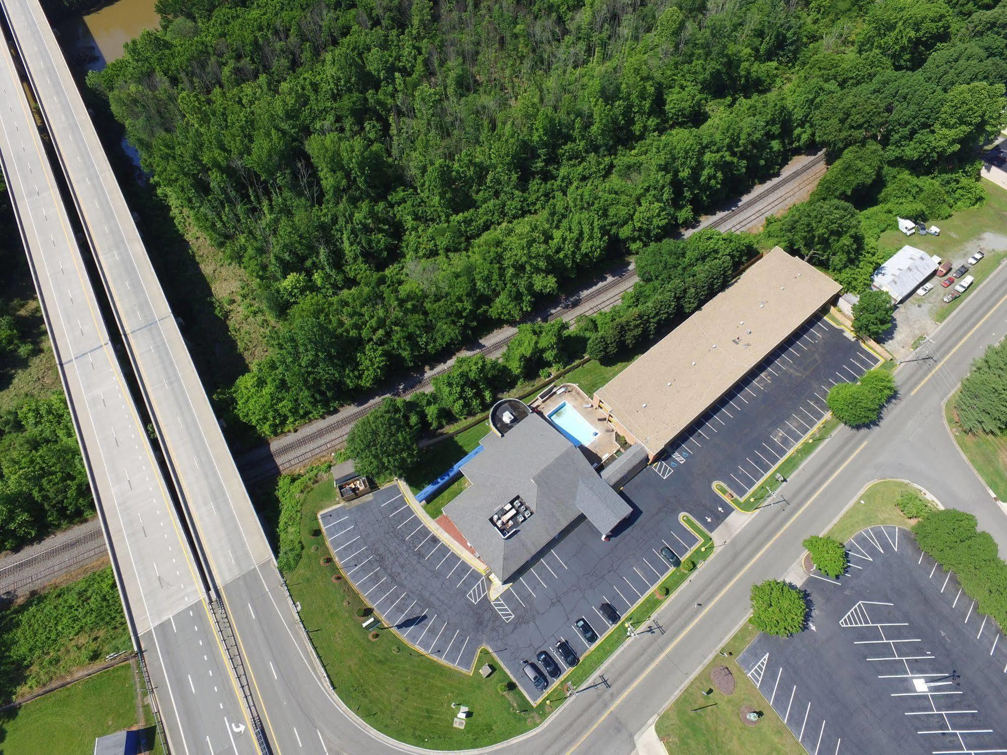 Quality Inn South Boston - Danville East Exterior foto